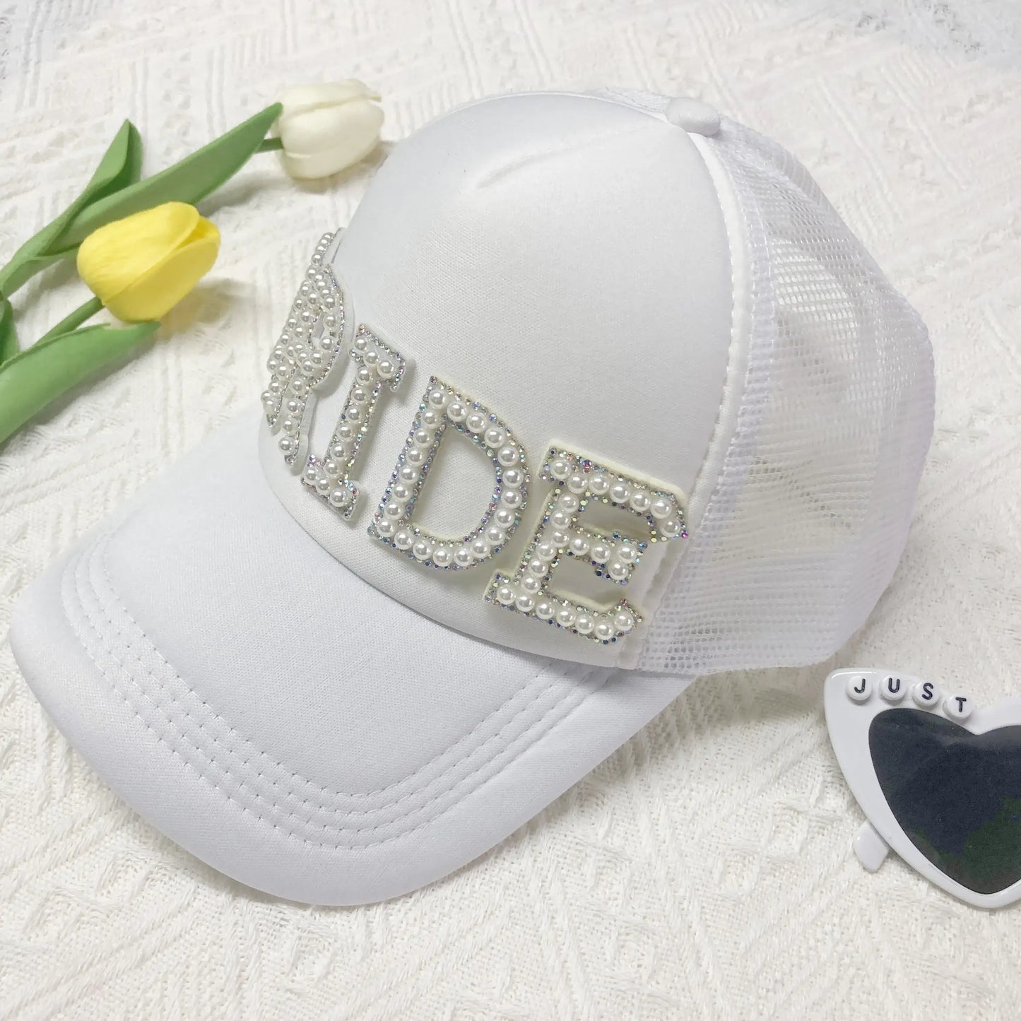 White BRIDE/MRS Faux Pearl Letters Baseball Cap