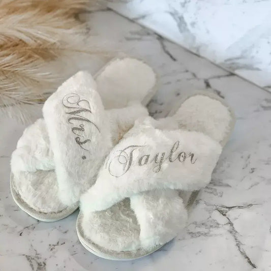 Personalized Criss Cross Fluffy Slippers with Faux Fur